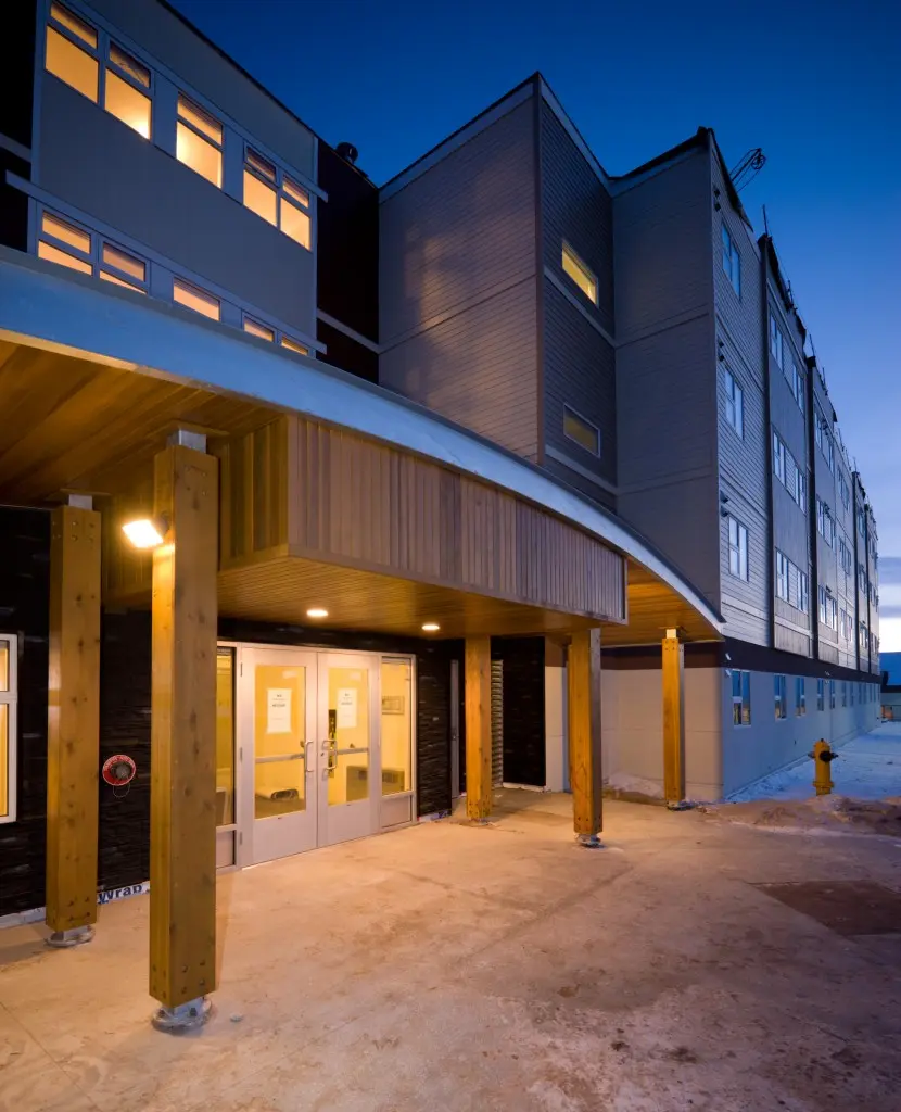 1002CormodeD087-830x1024